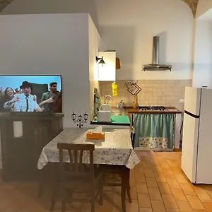 https://royal-holiday-house-at-the-center.it-romehotels.com